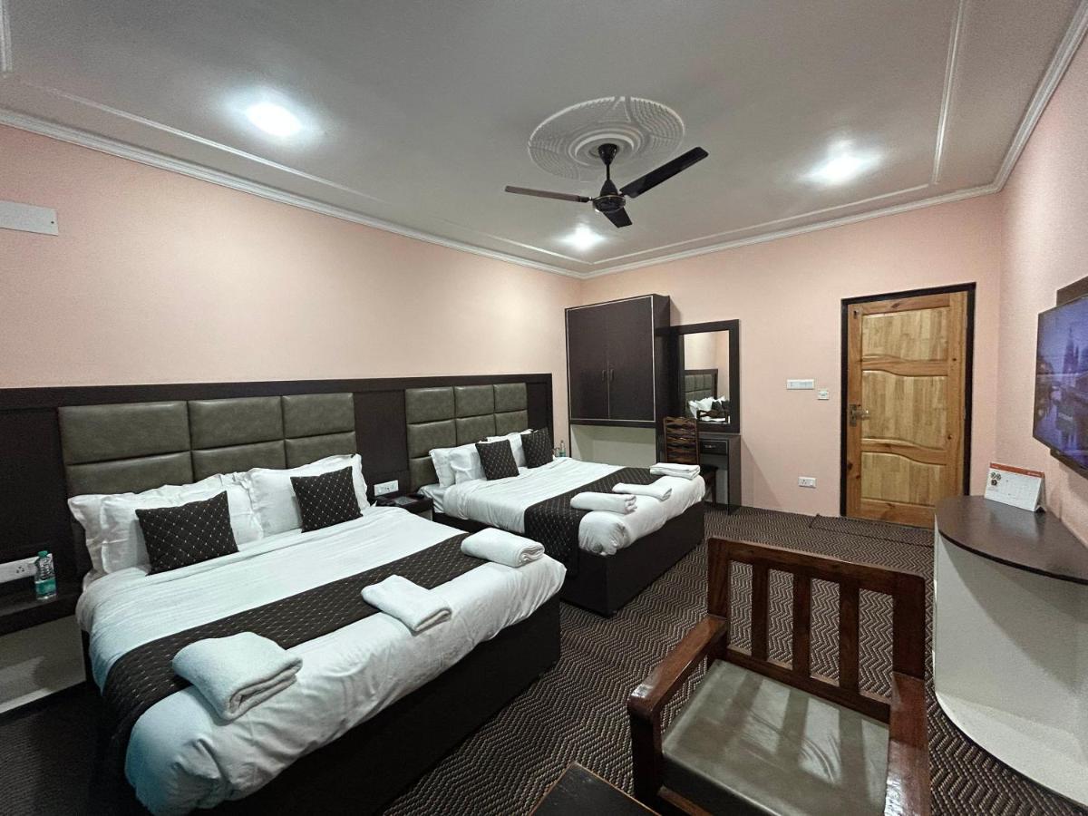 Hotel Fair Mount, Airport Road, Humhama Srinagar Exterior foto