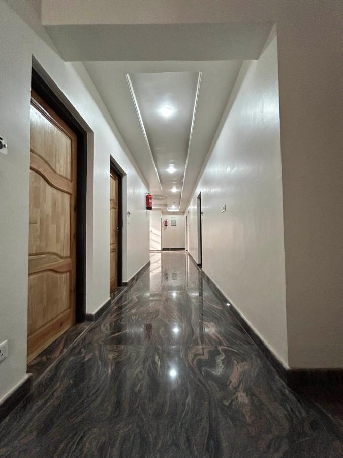 Hotel Fair Mount, Airport Road, Humhama Srinagar Exterior foto